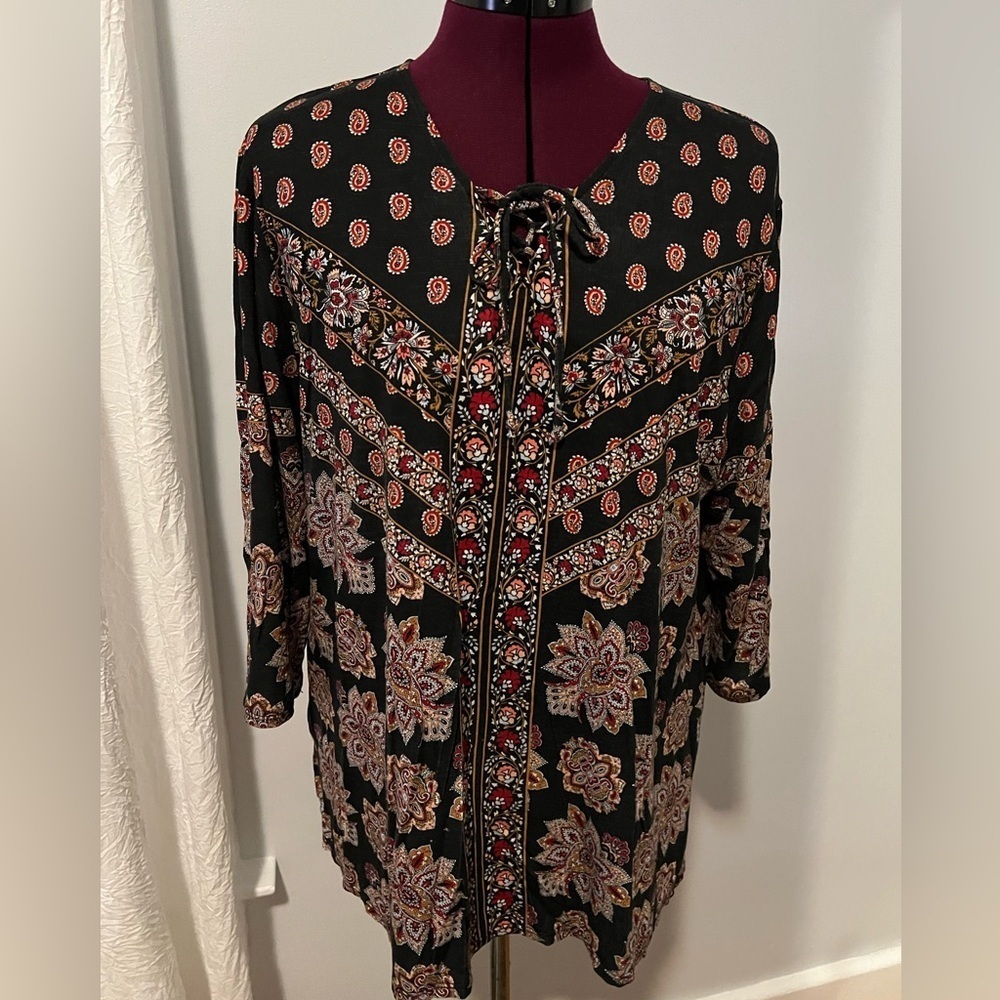 Chico’s Blouse Size 3.  Fits like XL